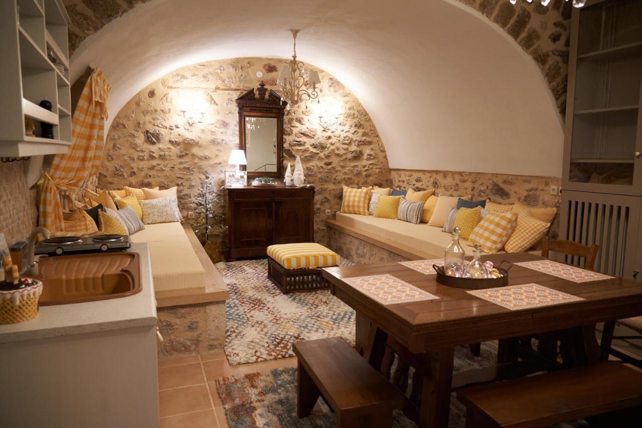 Dandy Villas Dimitsana - A Family Ideal Charming Home In A Quaint Historic Neighborhood - 2 Fireplaces For Romantic Nights 외부 사진